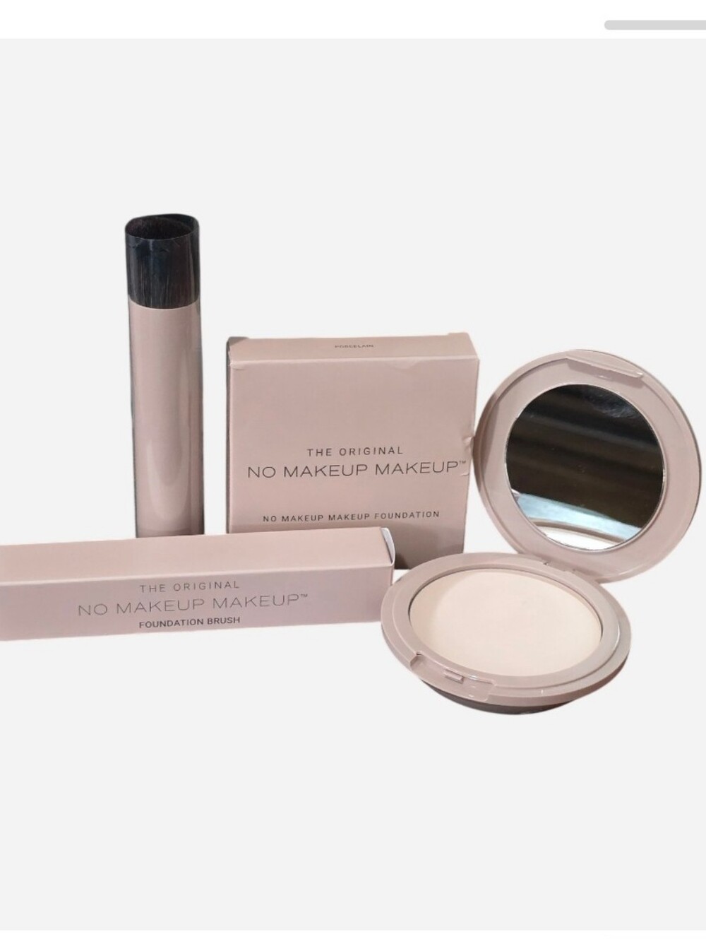 No Makeup, Makeup Foundation & Brush Duo